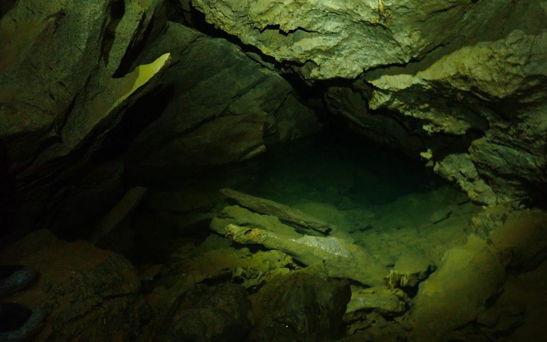 Podzemne vode na območju Loške doline (padanje vodostaja)